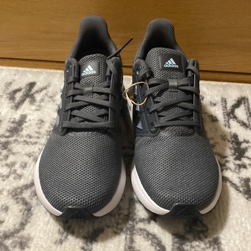 Adidas EQ19 Run running shoes